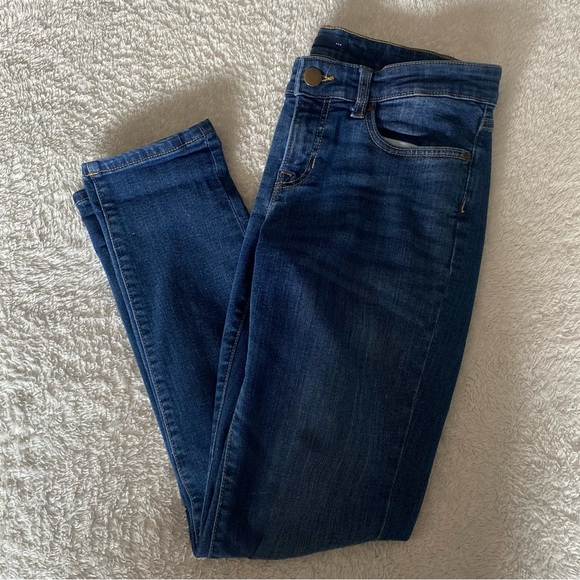 GAP Skinny Mid-Rise Medium Blue Jeans - Picture 4 of 7